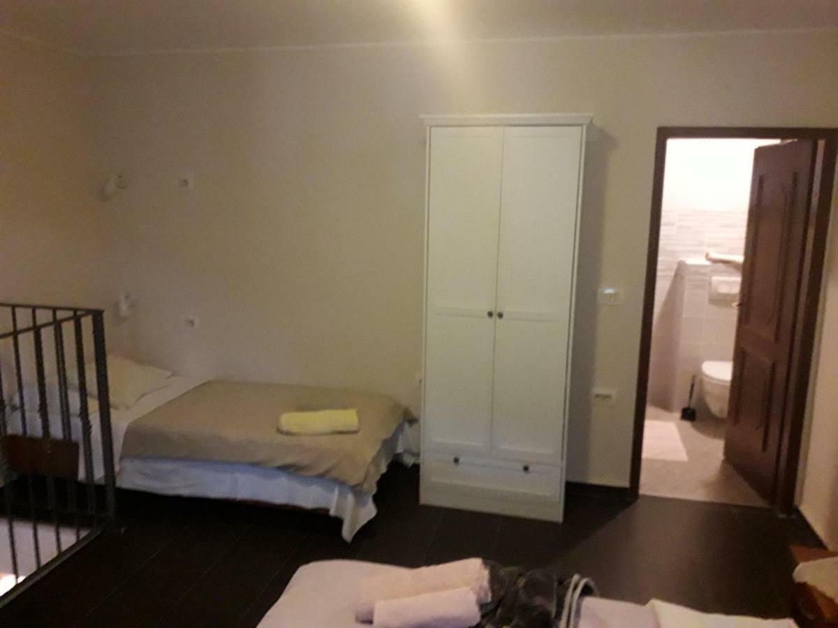 Apartments And Rooms Deskovic Mošćenička Draga Εξωτερικό φωτογραφία